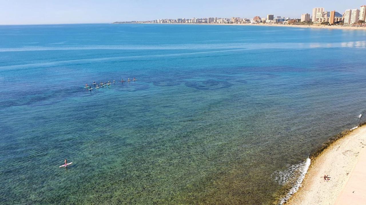 Sobre Las Olas Del Mar El Campello Exterior foto